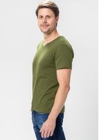 camiseta-basica-masculina-decote-v-verde-musgo-pauapique-4296-f2